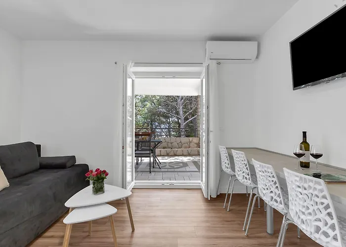 Villa Amore Brela بيت ضيافة بريلا