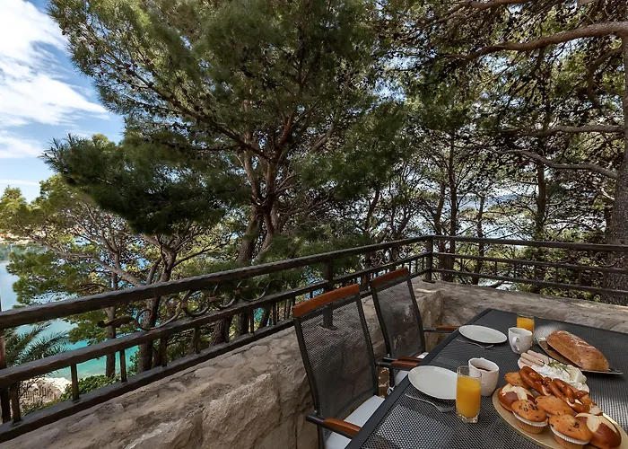 بيت ضيافة Villa Amore Brela 3*