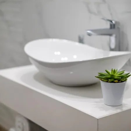 Villa Amore Brela ゲストハウス ブレラ