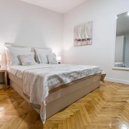 ゲストハウス Villa Amore Brela